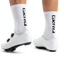 GKRQ Signature Vertical Logo Cycling Socks - white