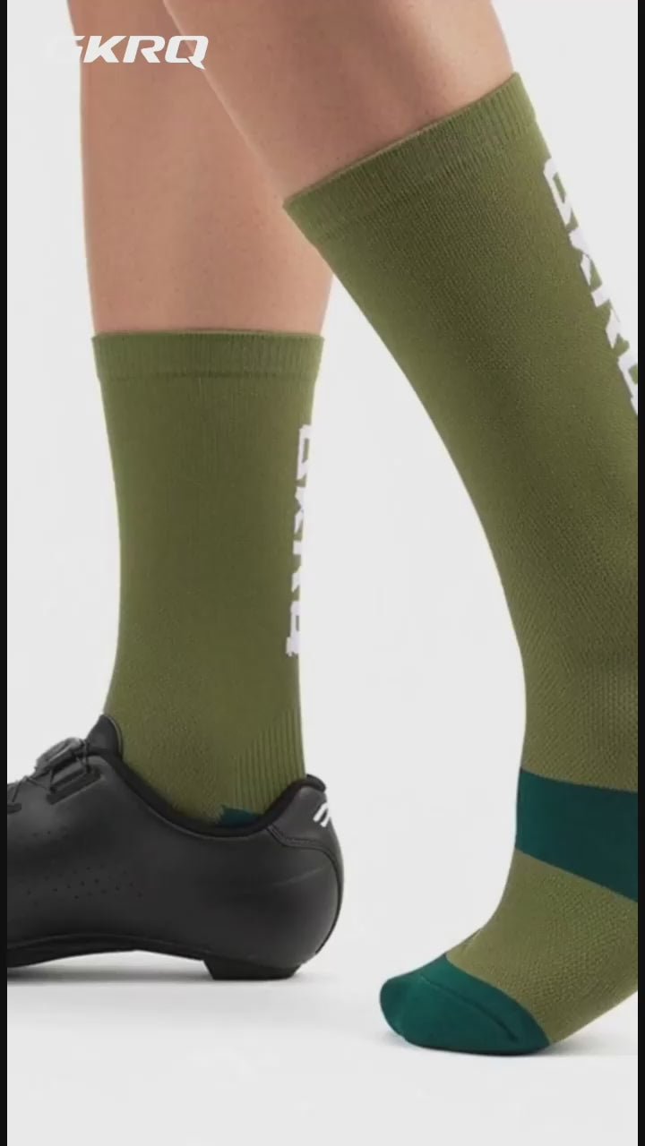 GKRQ Two-Tone Olive Cycling Socks